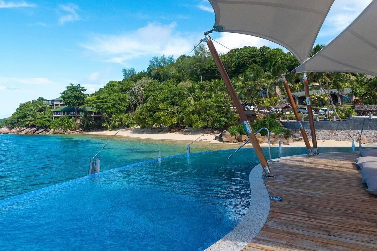 Coco de Mer Hotel and Black Parrot Suites