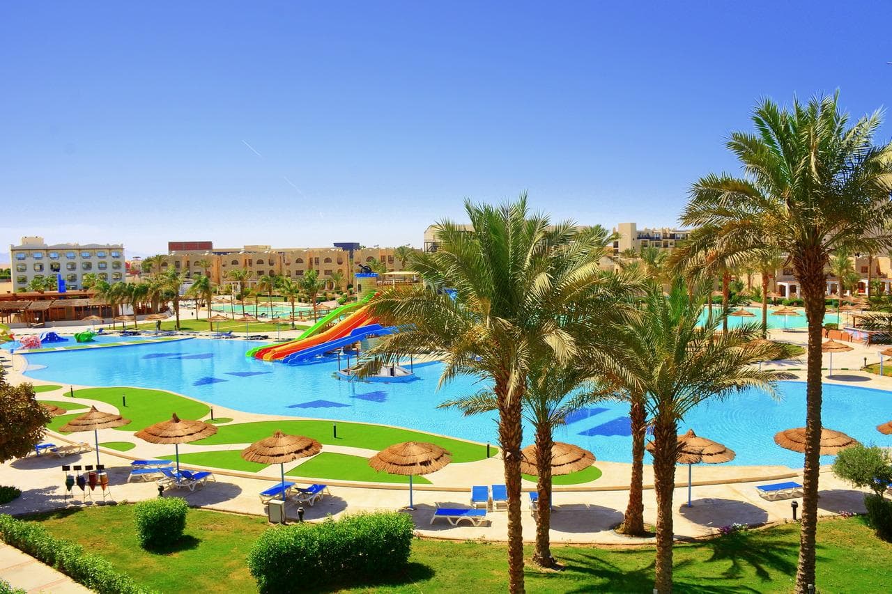 Royal Lagoons Resort & Aqua Park-8