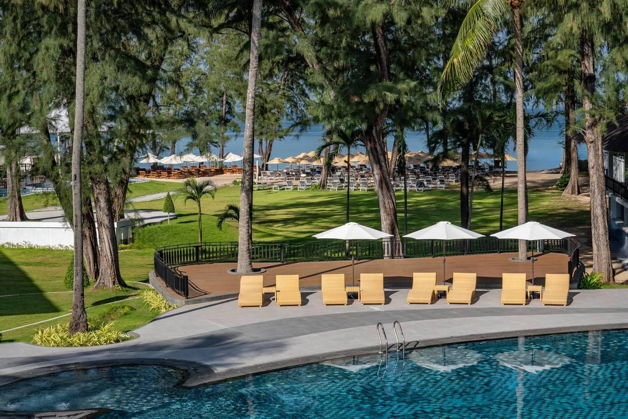 Amora Beach Resort Phuket
