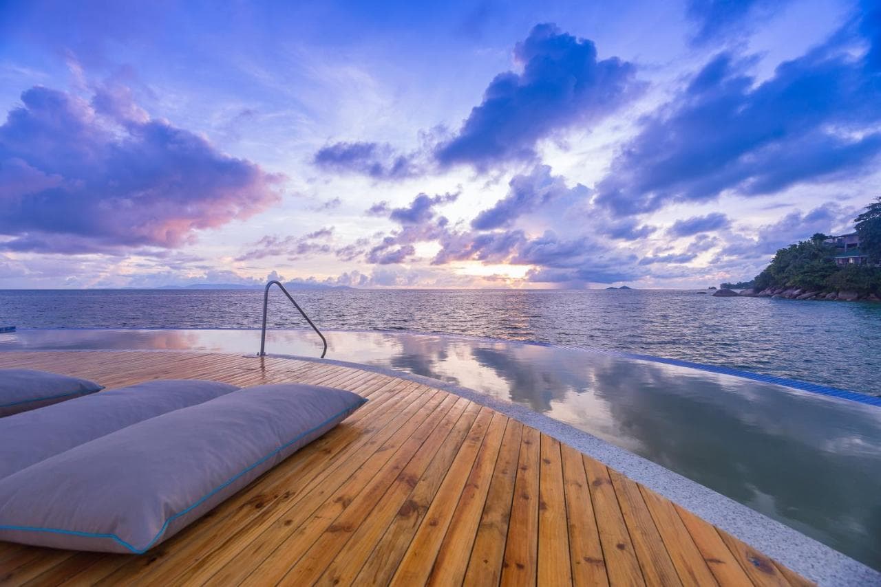 Coco de Mer Hotel and Black Parrot Suites