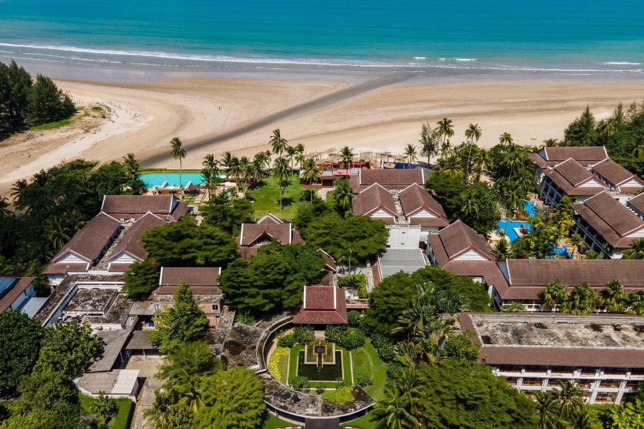 Apsara Beachfront Resort and Villa-2