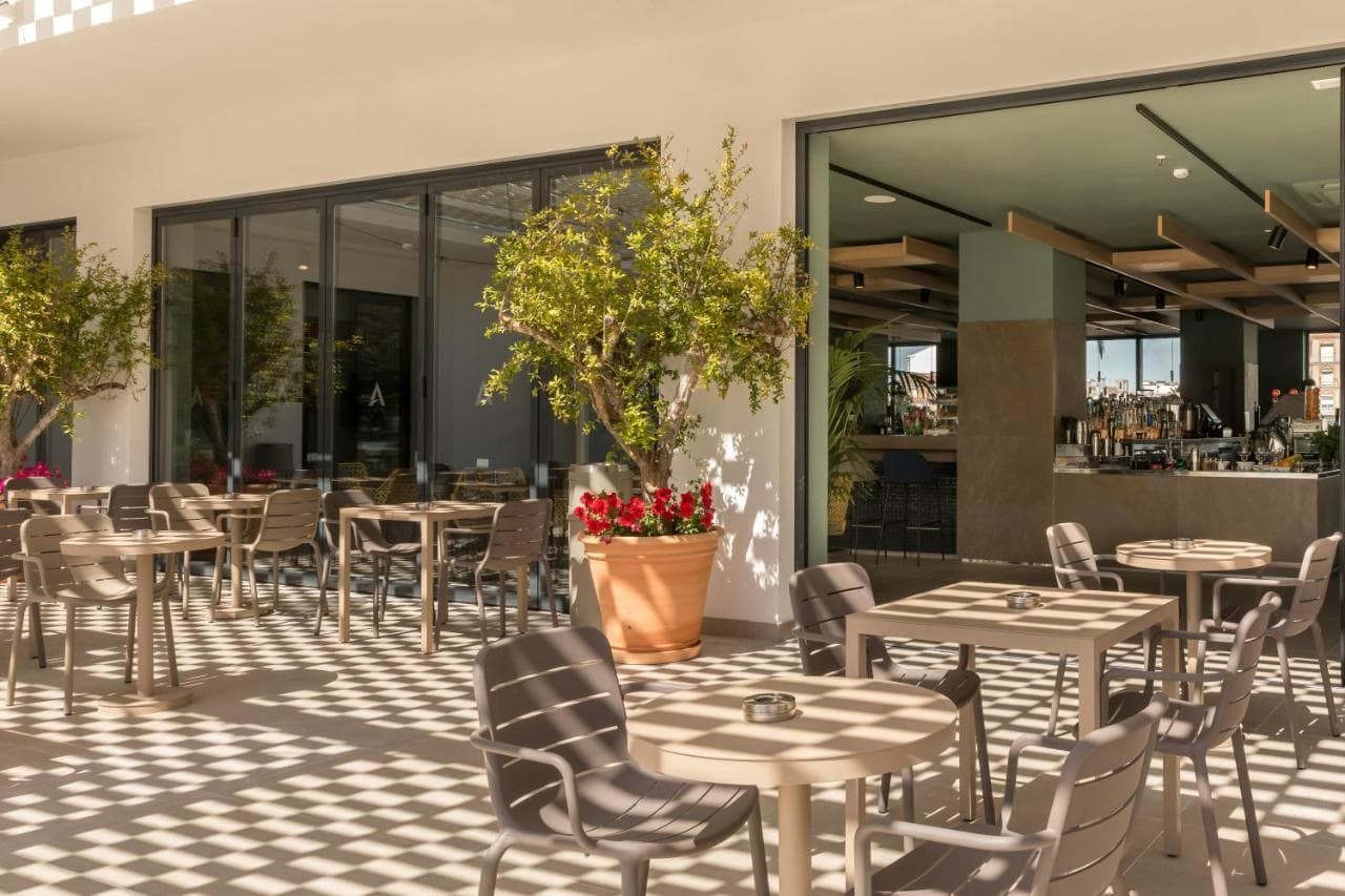 Aqua Hotel Silhouette & Spa-17