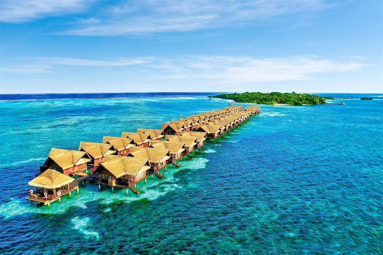 Adaaran Select Hudhuranfushi Resort