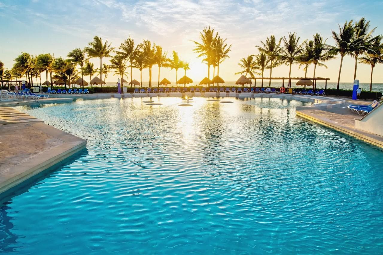 BlueBay Grand Esmeralda-8