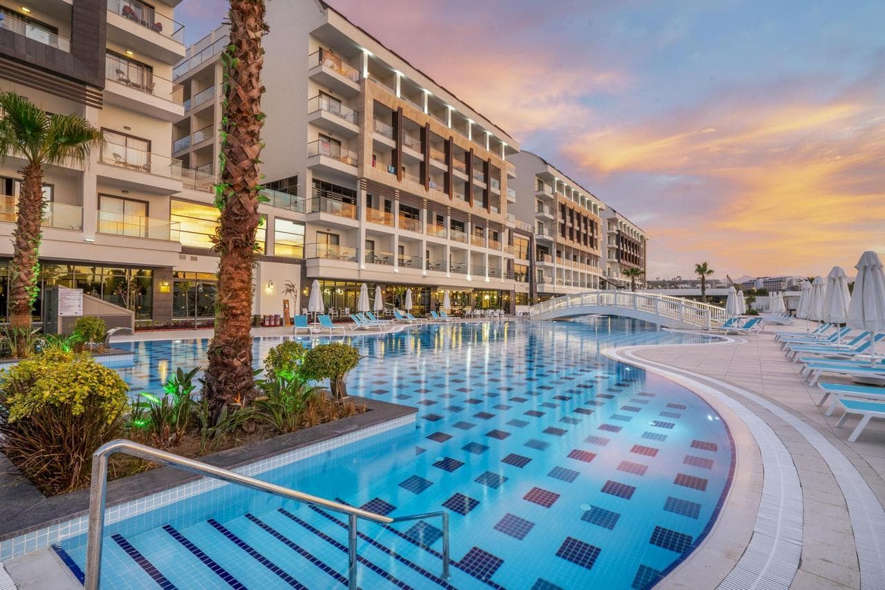Diamond De Luxe Hotel SPA-1