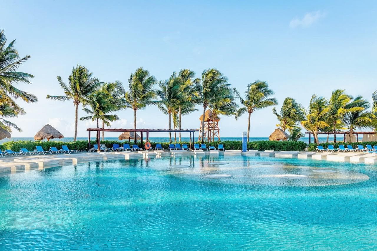BlueBay Grand Esmeralda-4