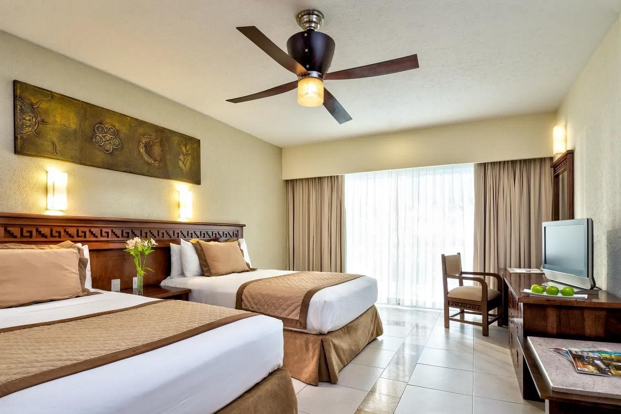 BlueBay Grand Esmeralda-11