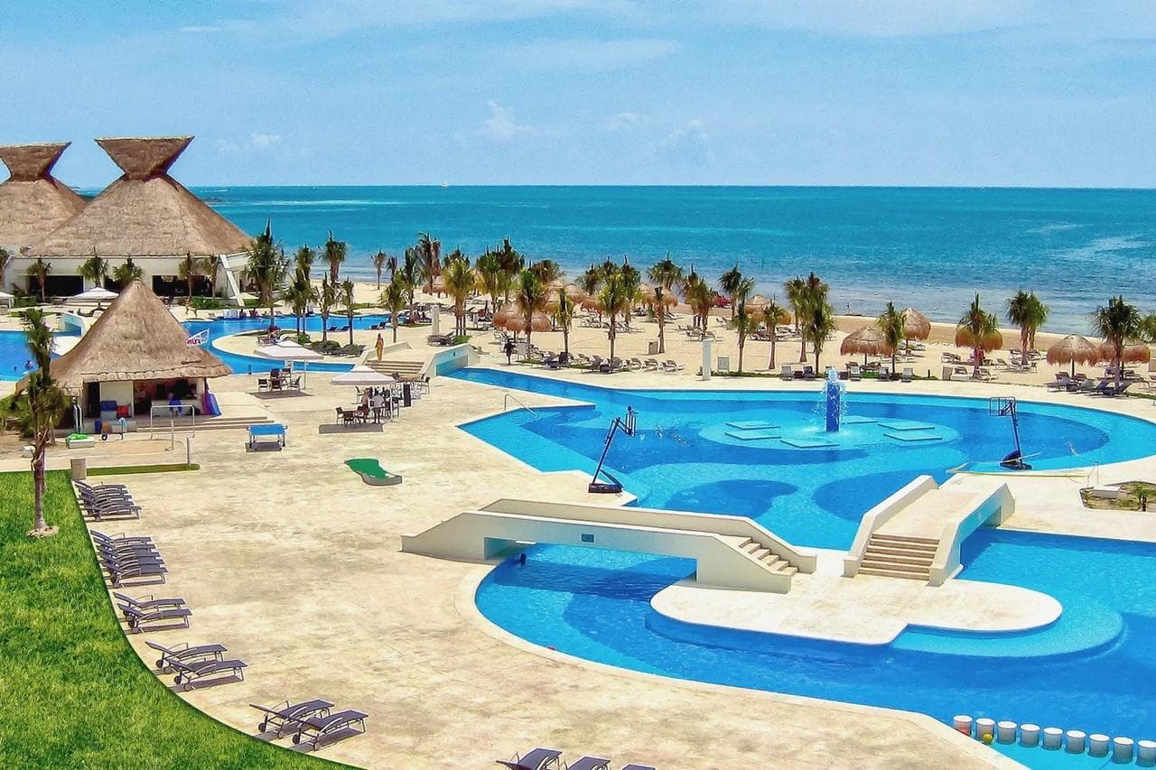 BlueBay Grand Esmeralda-5