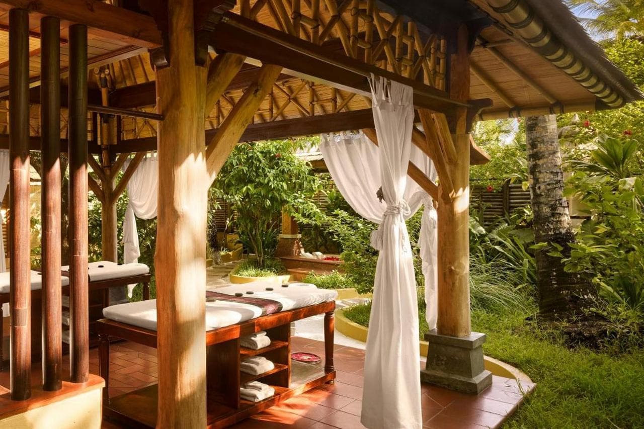Villa Park Sun Island Resort