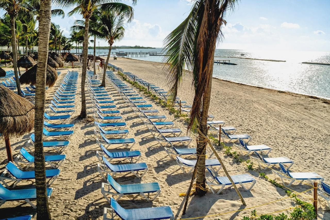 BlueBay Grand Esmeralda-9