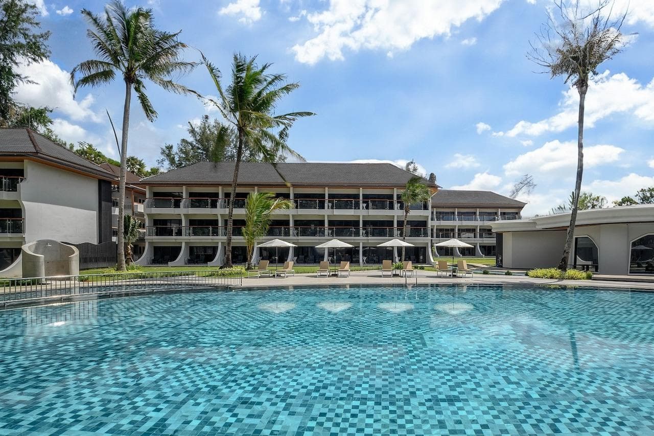 Amora Beach Resort Phuket