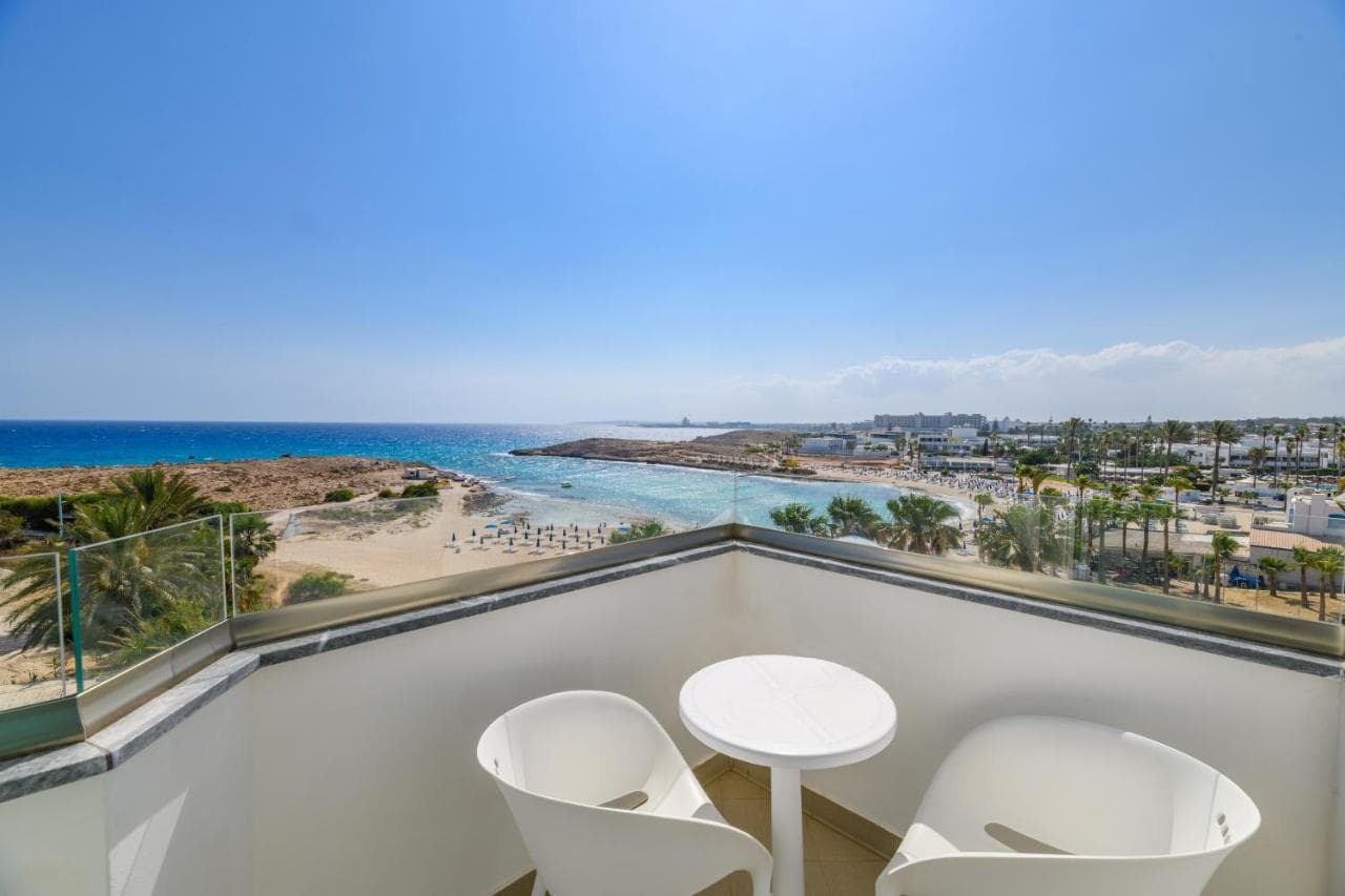 Tasia Maris Sands-16
