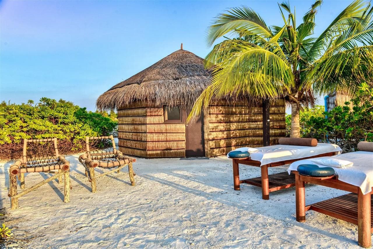 Adaaran Select Hudhuranfushi Resort