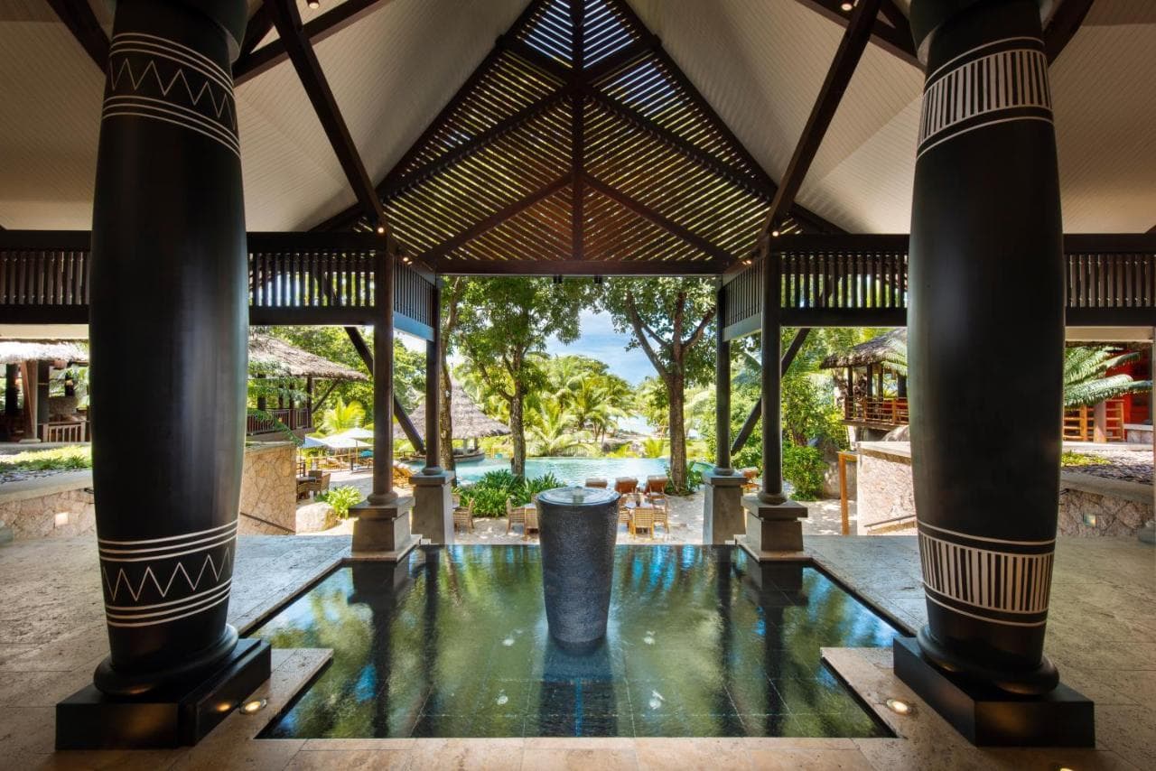 Constance Lemuria,Seychelles