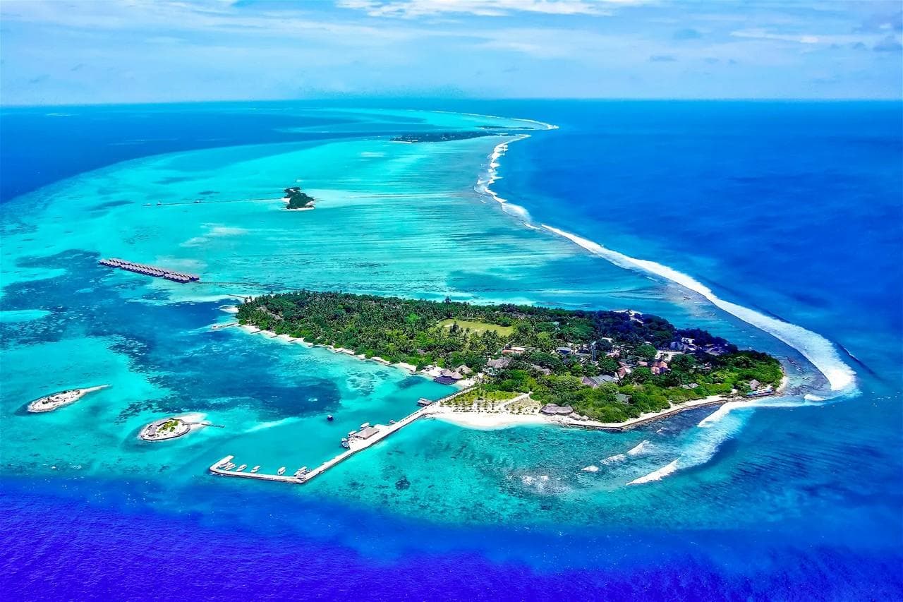 Adaaran Select Hudhuranfushi Resort