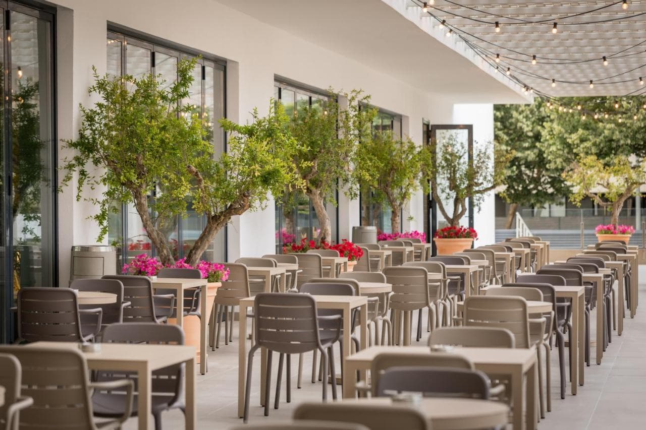 Aqua Hotel Silhouette & Spa-13