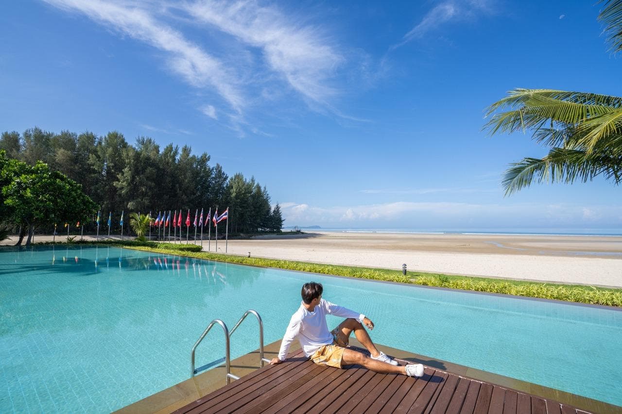 Apsara Beachfront Resort and Villa-9