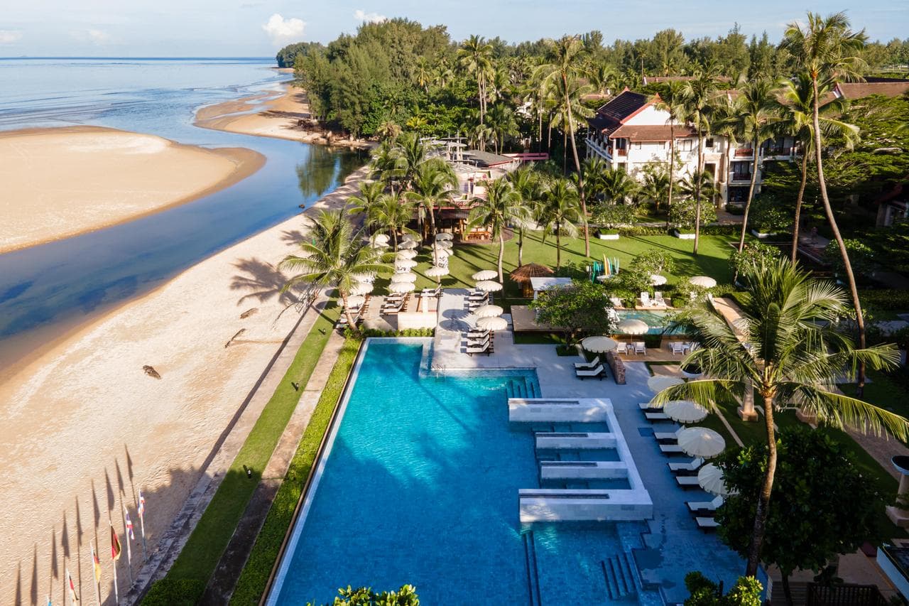 Apsara Beachfront Resort and Villa-1