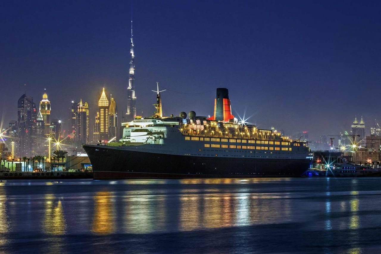 Queen Elizabeth 2-2