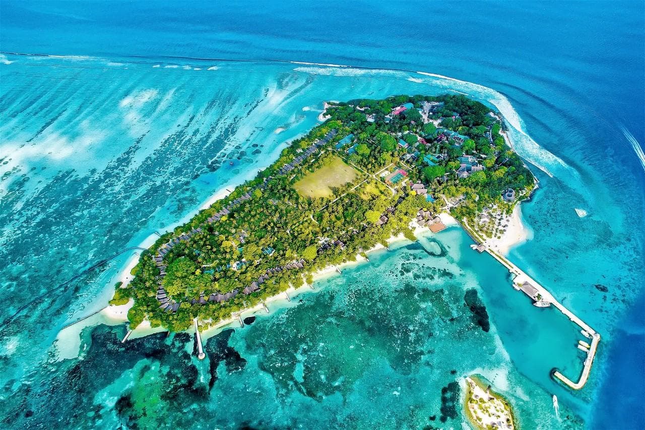 Adaaran Select Hudhuranfushi Resort