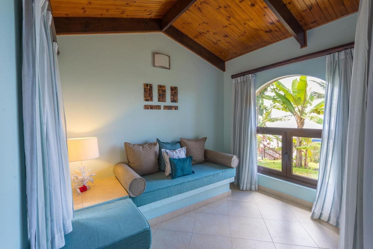 Coco de Mer Hotel and Black Parrot Suites