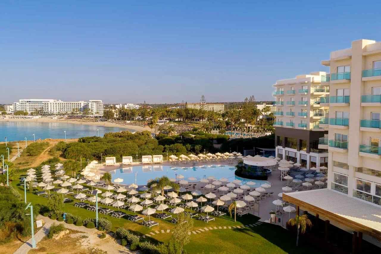 Nissiblu Beach Resort-1