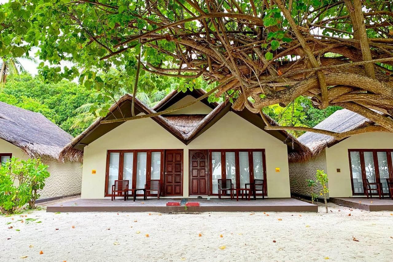 Adaaran Select Hudhuranfushi Resort