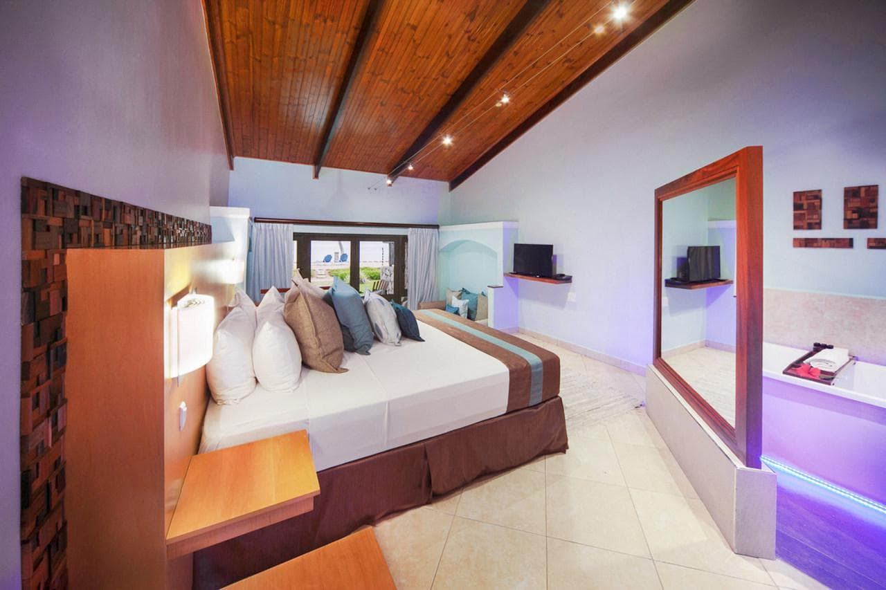 Coco de Mer Hotel and Black Parrot Suites
