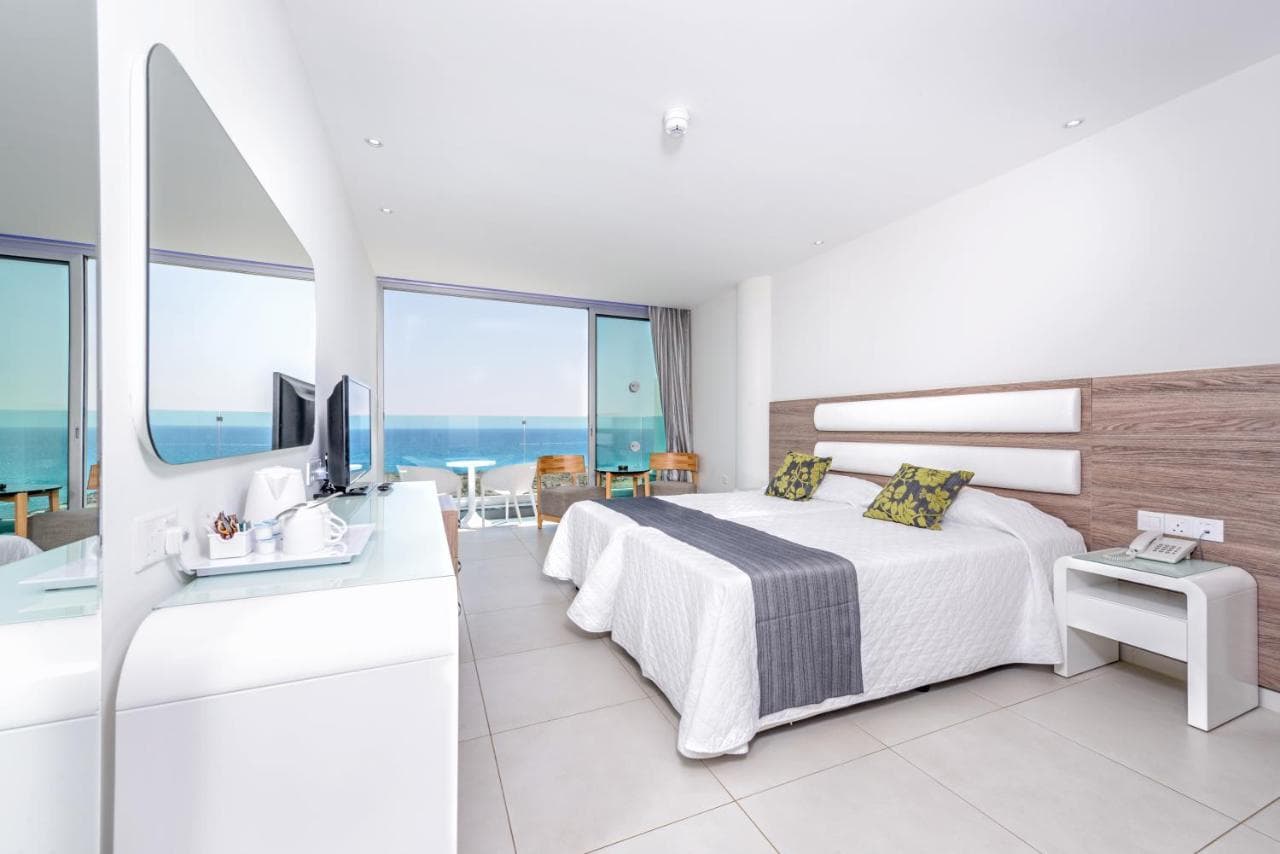 Tasia Maris Sands-11