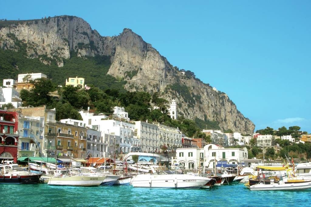 Poznávací zájezdy - Itálie - Ischia - Ischia, Capri, Amalfi poznávací zájezd - Pineta