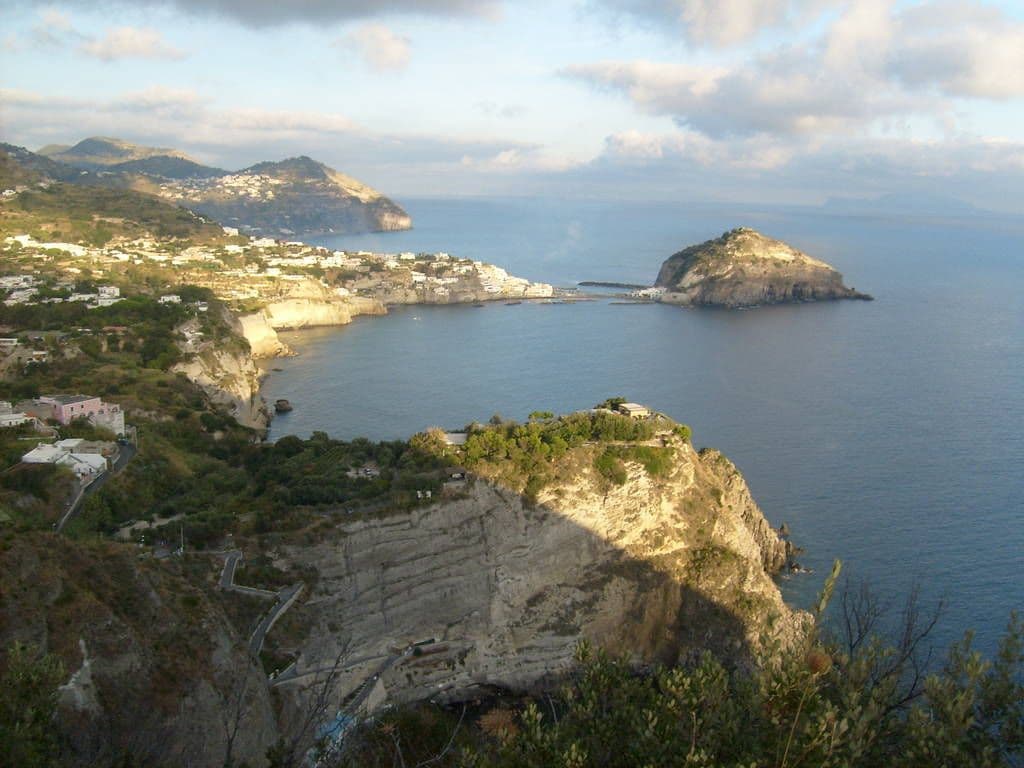 Poznávací zájezdy - Itálie - Ischia - Ischia, Capri, Amalfi poznávací zájezd - Pineta