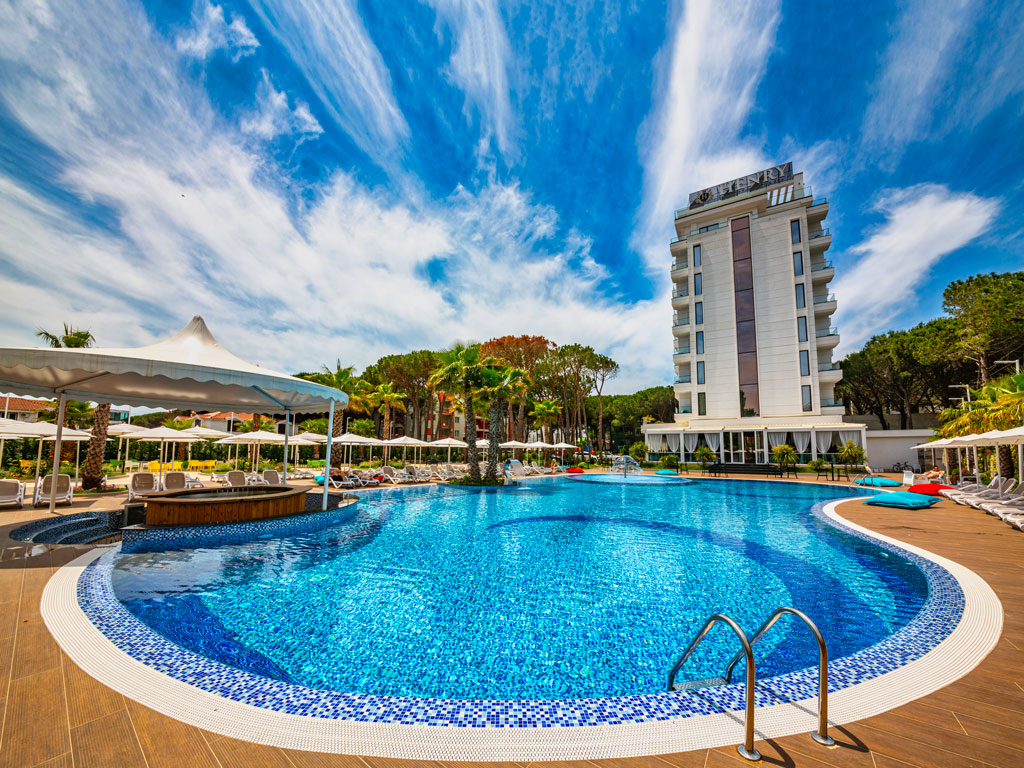 Albánie - Durrës - Henry Resort & SPA