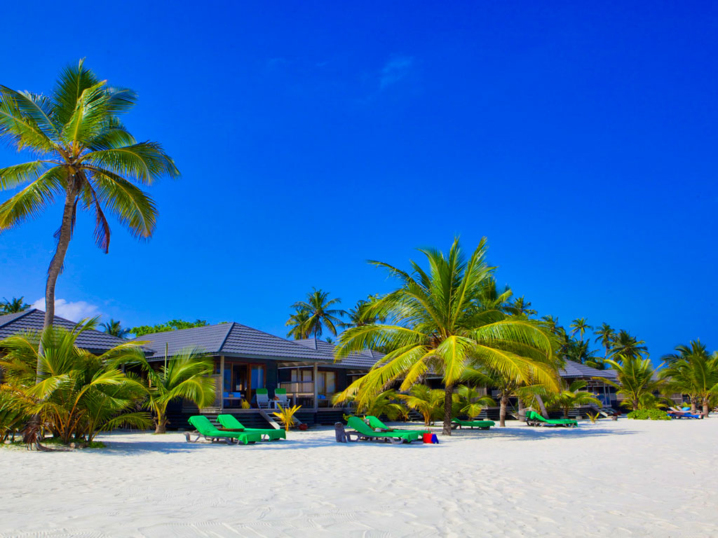 Maledivy - Lhaviyani Atol - Kuredu Island Resort & Spa Maldives